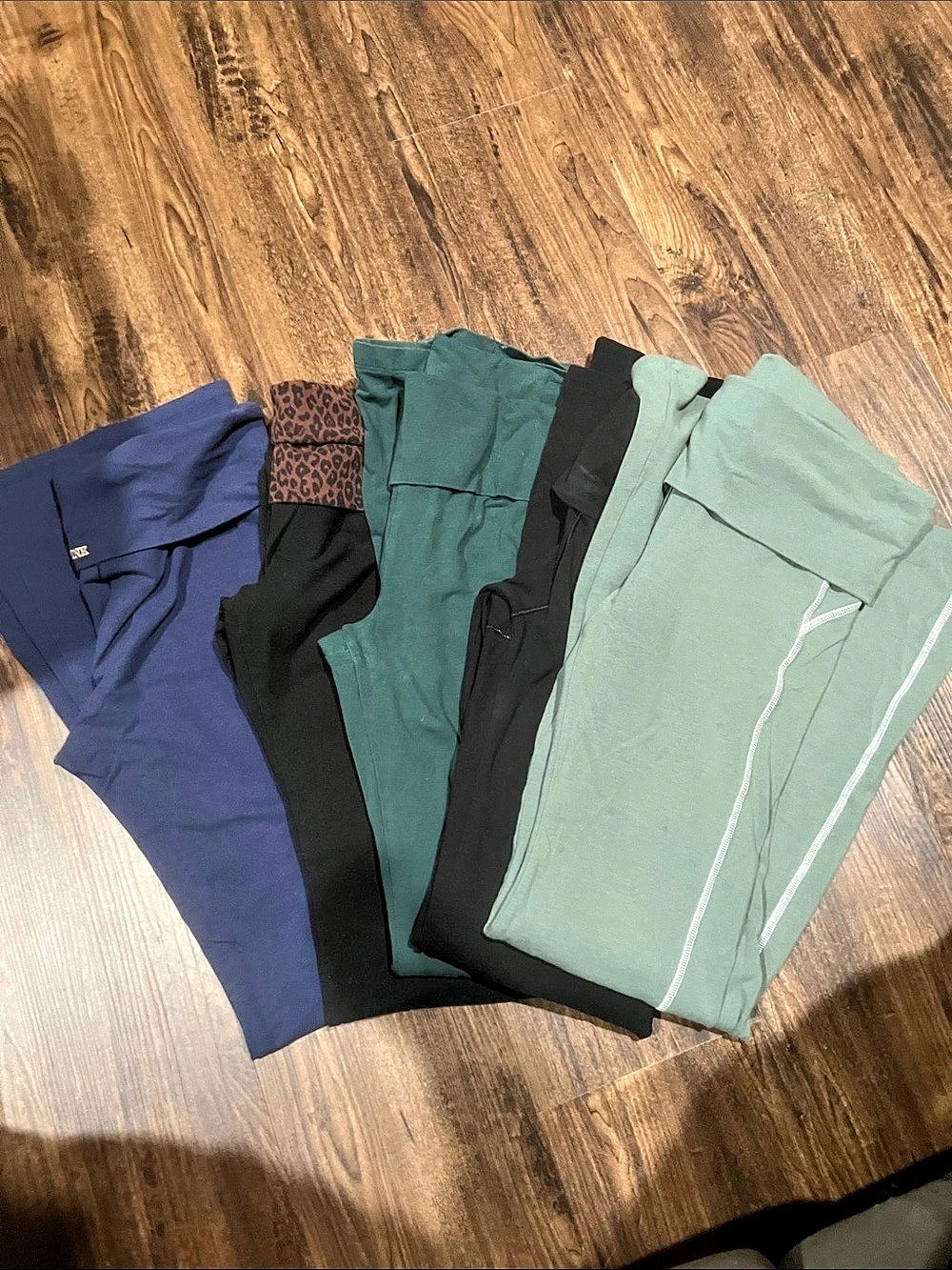 5-pair Victoria's Secret PINK Women's Green & Black Athletic Pants Lot